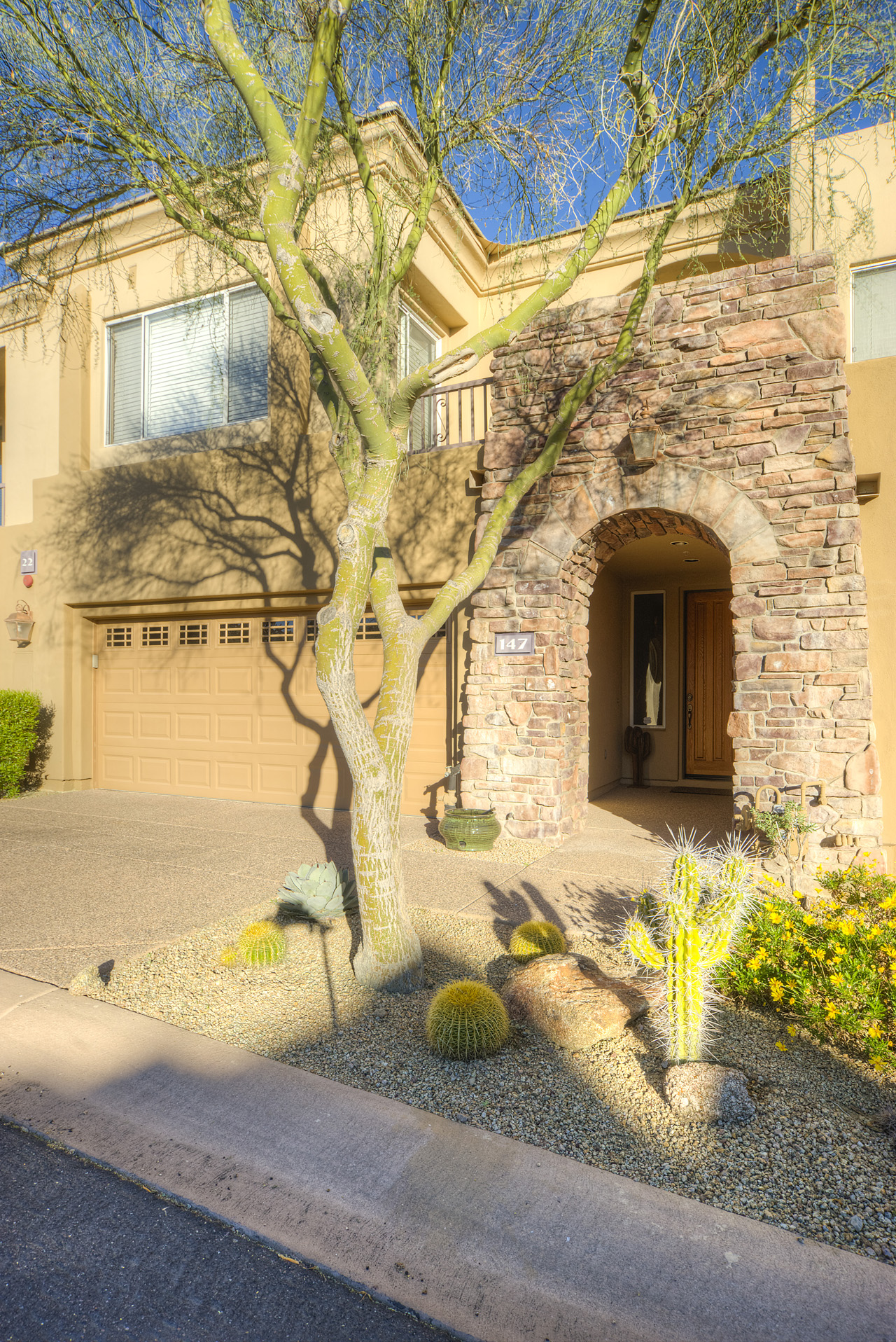 Troon North townhome for sale with 2 bedrooms, 2 bathrooms Scottsdale