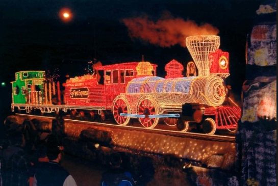 APS Electric Lights Parade Saturday, December 6th at 7:00 pm | Phoenix