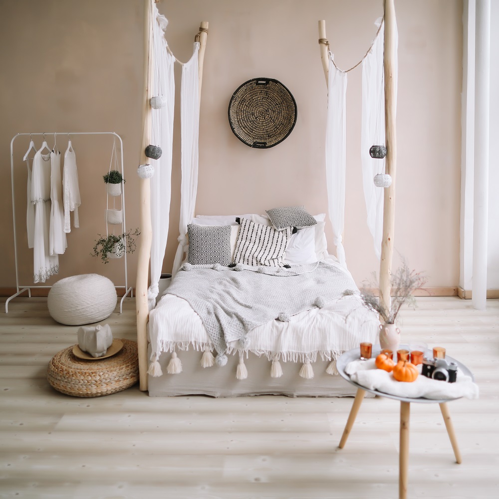 Tetto Realty on X: Bedroom ideas for all the fashion lovers. #fashion  #chanel #bedroom #bedroomdecor #bedroomideas #bedrooms #bedroomdesign  #scottsdale #scottsdaleaz #tempe #tempeaz #gilbert #gilbertaz #chandler  #chandleraz #phoenix #phoenixaz