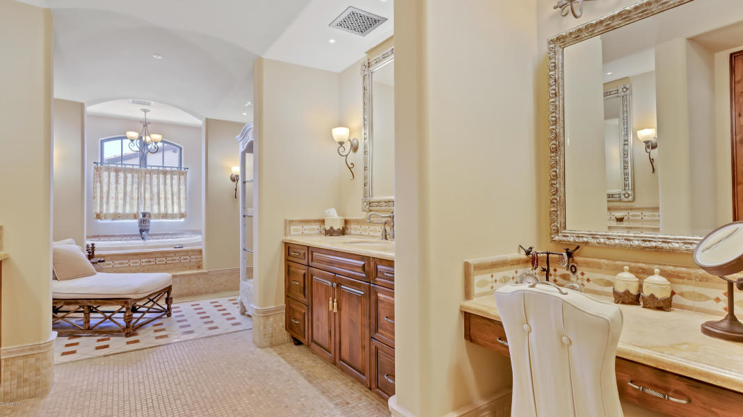 5 Easy Ways to Upgrade Your Bathroom Before You Sell Your Home - 19946 North 103rd Street Bathroom Window Treatments