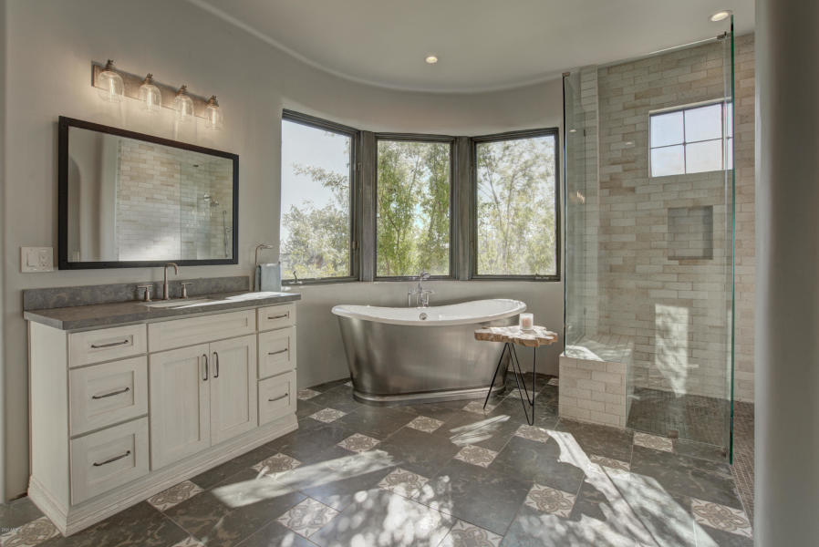 5 Instant Bathroom Upgrades to Sell Your Home in Scottsdale - Tub-Side Table